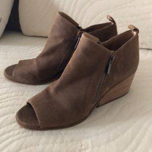 Lucky Brand peep toe bootie
